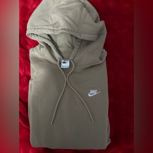 Nike Beige Hoodie for Men - Picture 9 of 10